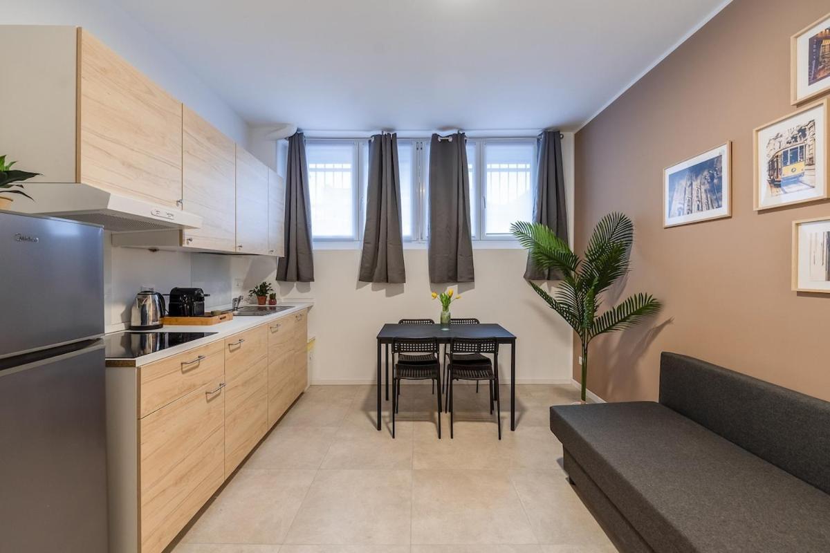 Authentic Private Flat 2 Min From Navigli Apartment Milano Exterior foto
