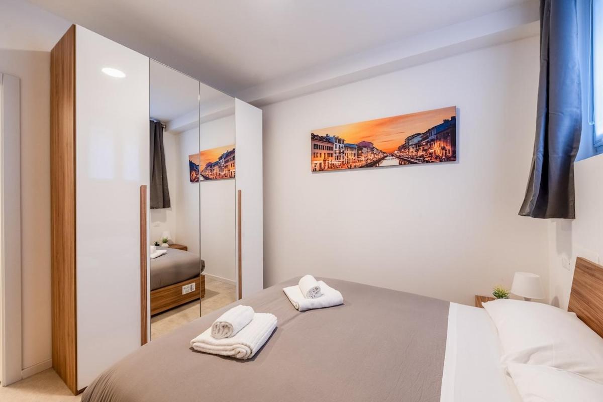 Authentic Private Flat 2 Min From Navigli Apartment Milano Exterior foto