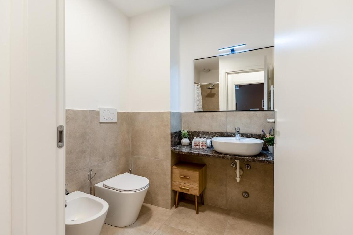 Authentic Private Flat 2 Min From Navigli Apartment Milano Exterior foto
